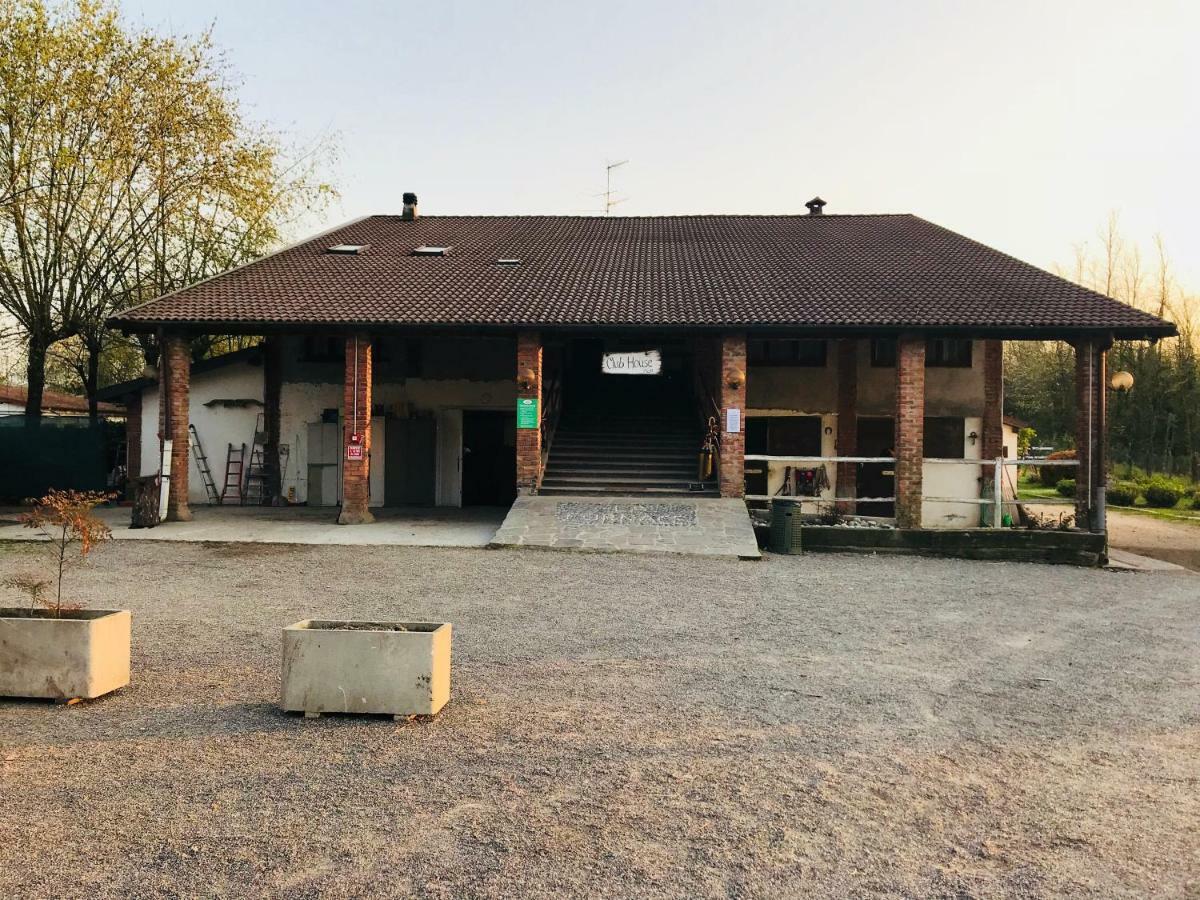 Agriturismo La Fornace Centro Ippico Como Ngoại thất bức ảnh
